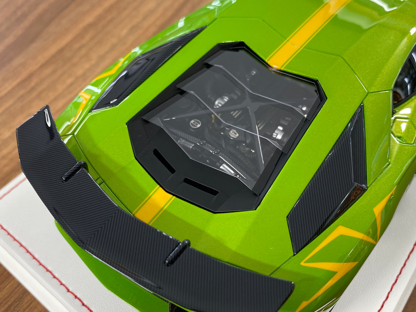 1/18 Resin Davis & Giovanni Lamborghini AVENTADOR LP 720-4 SV LB Performance with Verde Dorado, metallic yellow stripe Limited Edition - 6 pcs