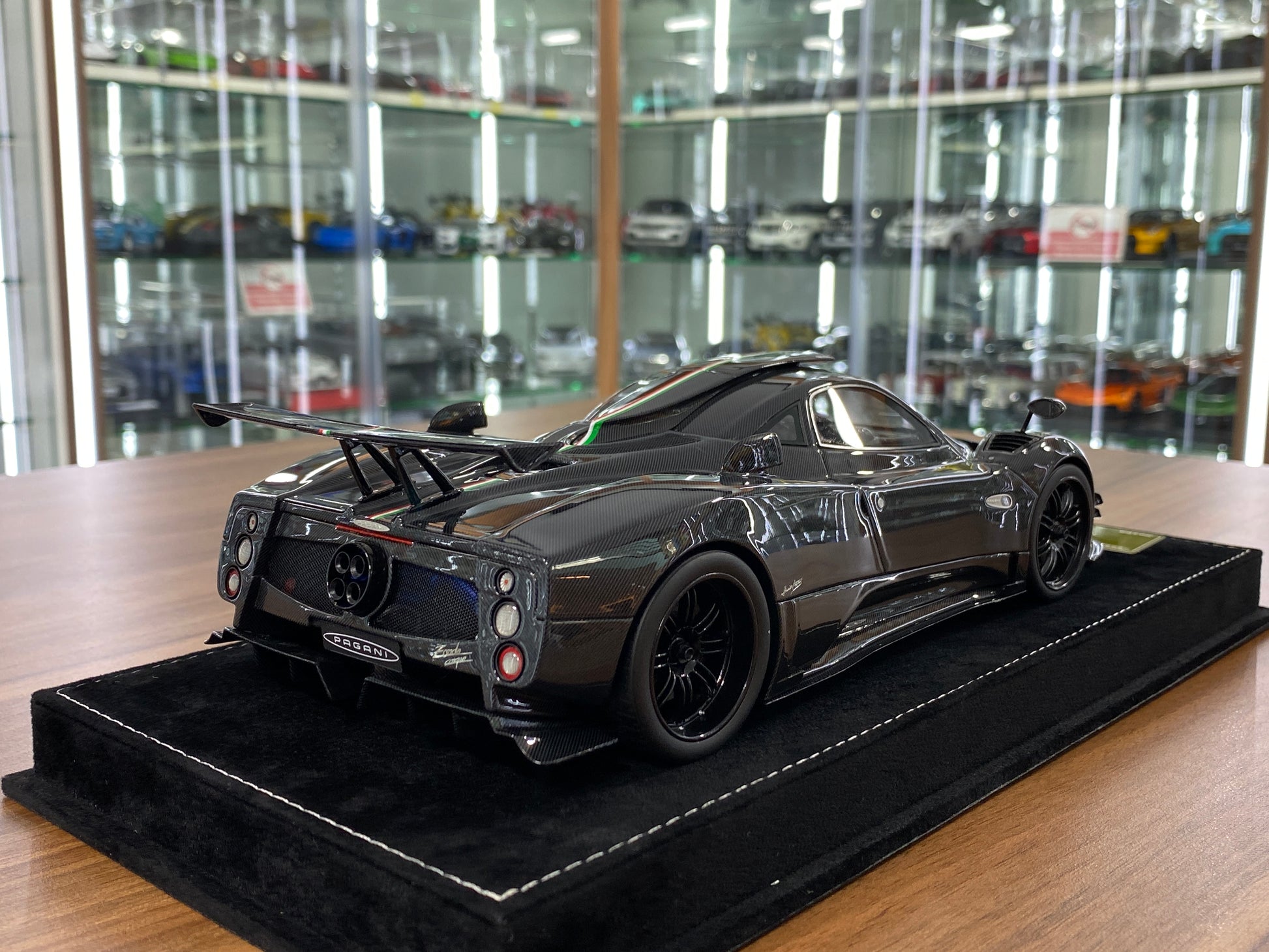 1/18 HH Model Pagani Zonda Cinque Black Carbon  Resin | Limited 30 pcs