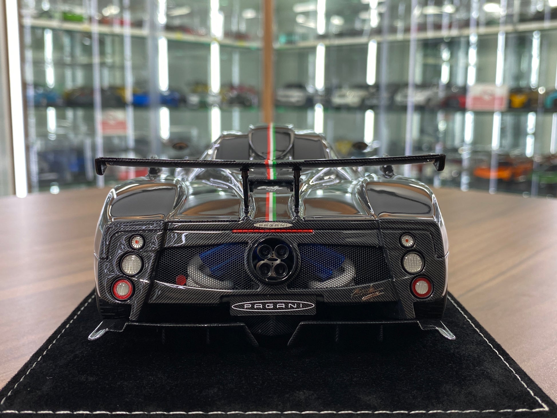 1/18 HH Model Pagani Zonda Cinque Black Carbon  Resin | Limited 30 pcs