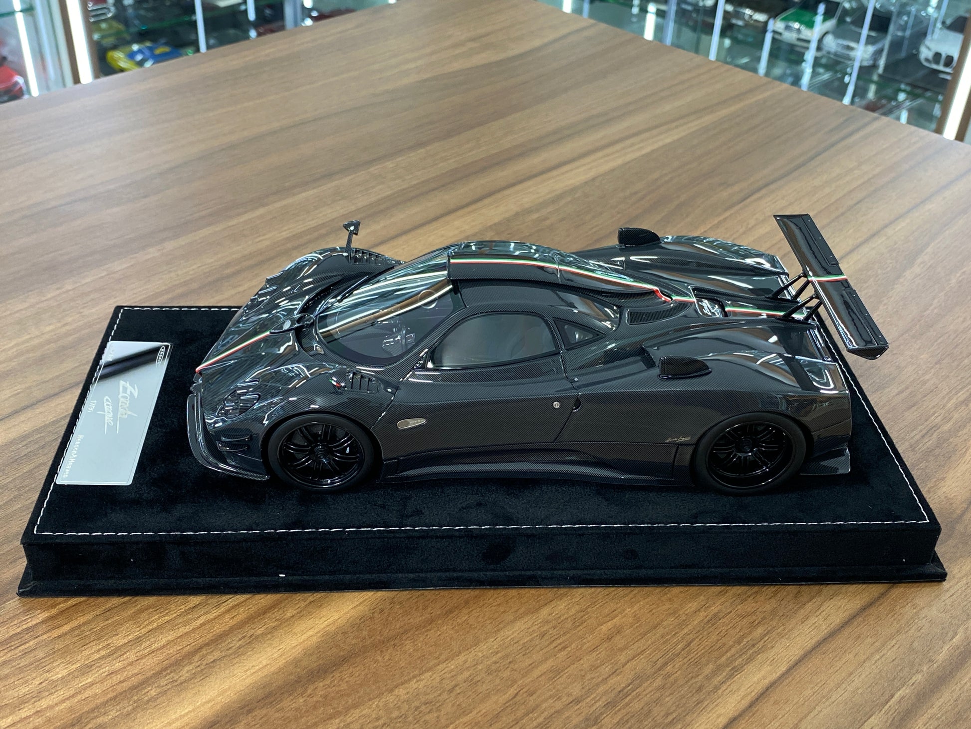1/18 HH Model Pagani Zonda Cinque Black Carbon  Resin | Limited 30 pcs