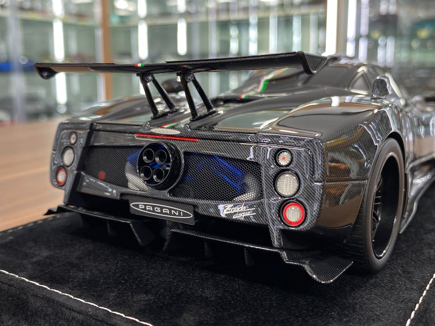 1/18 HH Model Pagani Zonda Cinque Black Carbon  Resin | Limited 30 pcs