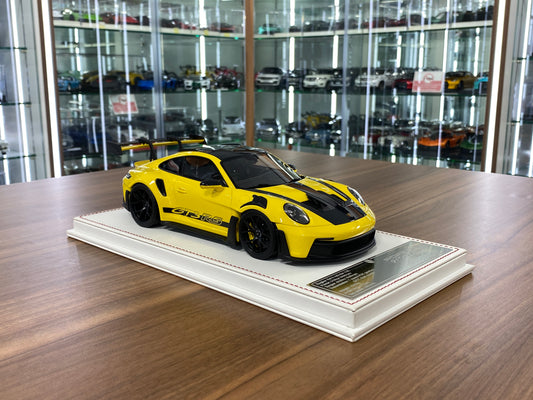 1/18 Resin Model  – Davis & Giovanni Porsche 911 GT3 RS (992) Racing Yellow Limited 20 pcs