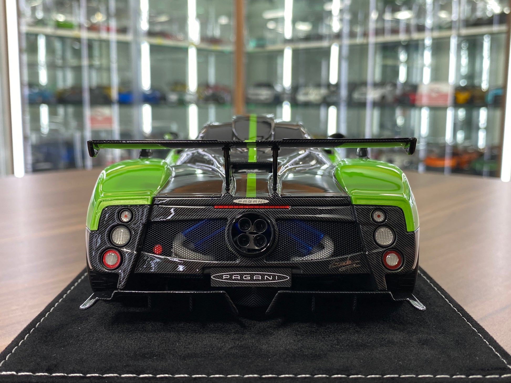 1/18 HH Model Pagani Zonda Cinque Green/Carbon Fiber Resin | Limited 30 pcs