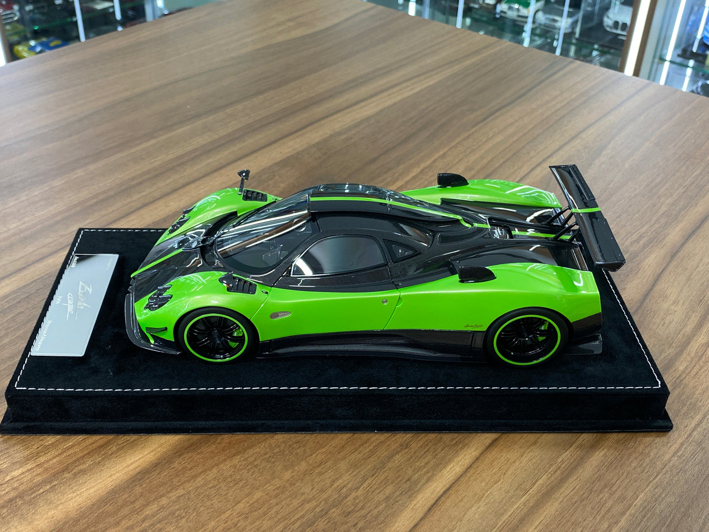 1/18 HH Model Pagani Zonda Cinque Green/Carbon Fiber Resin | Limited 30 pcs