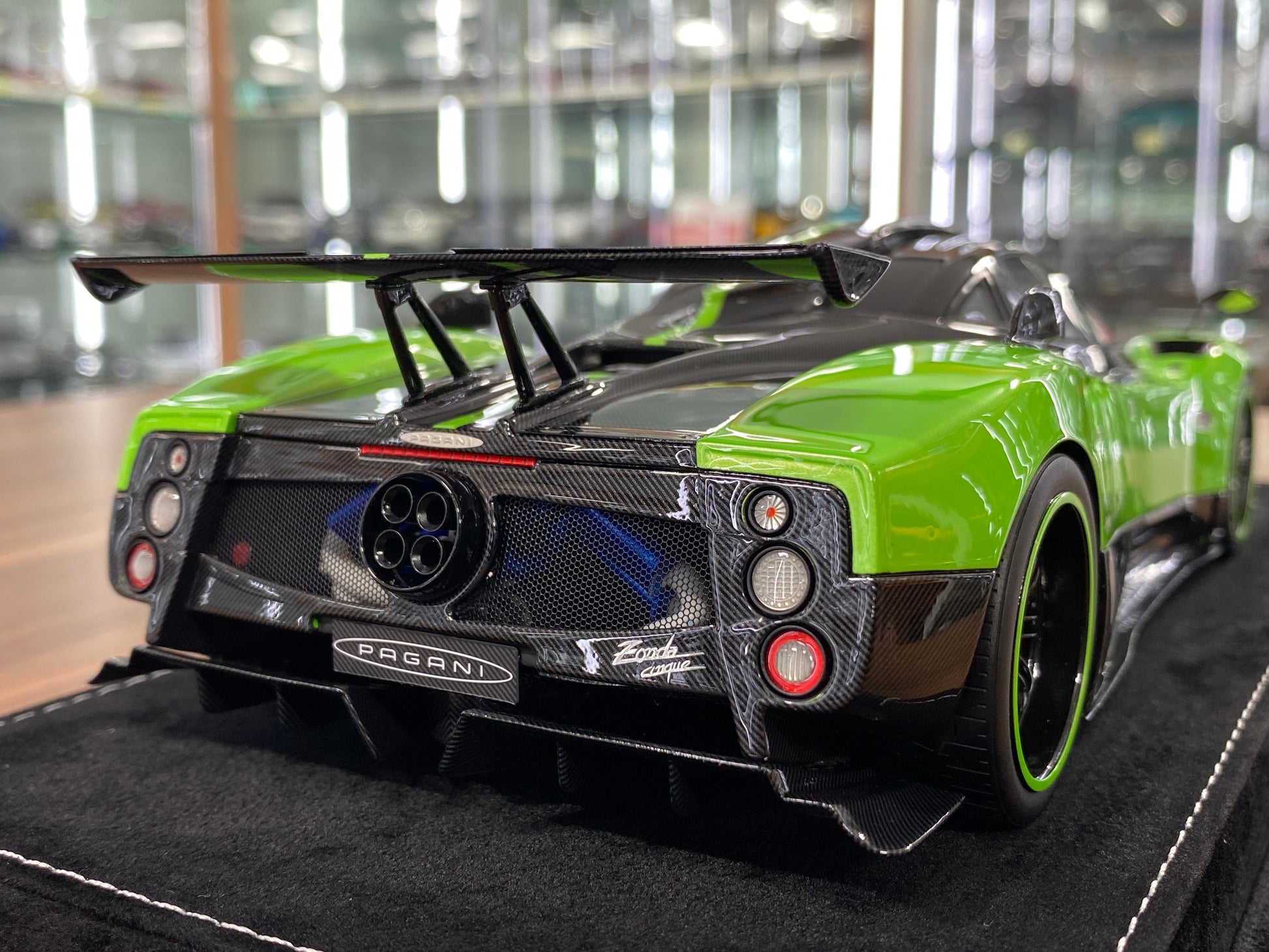 1/18 HH Model Pagani Zonda Cinque Green/Carbon Fiber Resin | Limited 30 pcs
