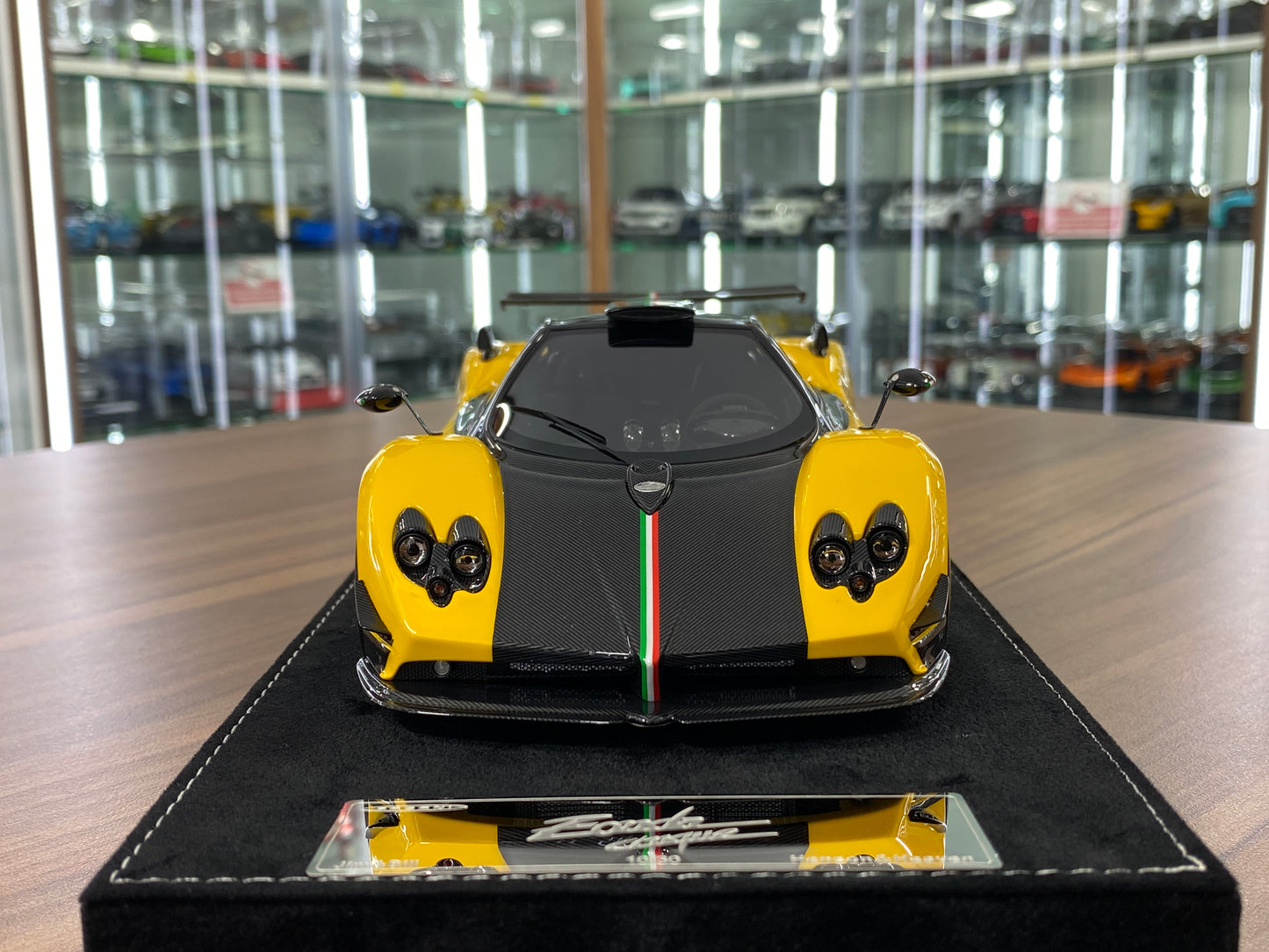 1/18 HH Model Pagani Zonda Cinque Yellow/Carbon Fiber Resin | Limited 30 pcs