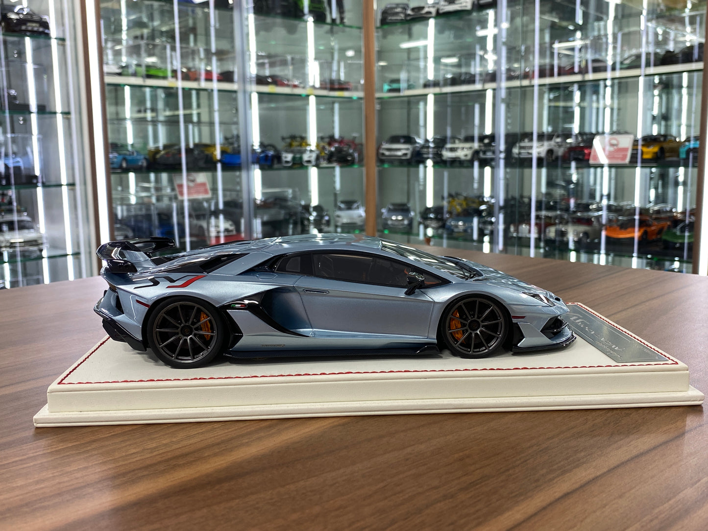 1/18 Resin Davis & Giovanni Lamborghini Aventador SVJ Light Metallic Silver Limited 10 Pcs