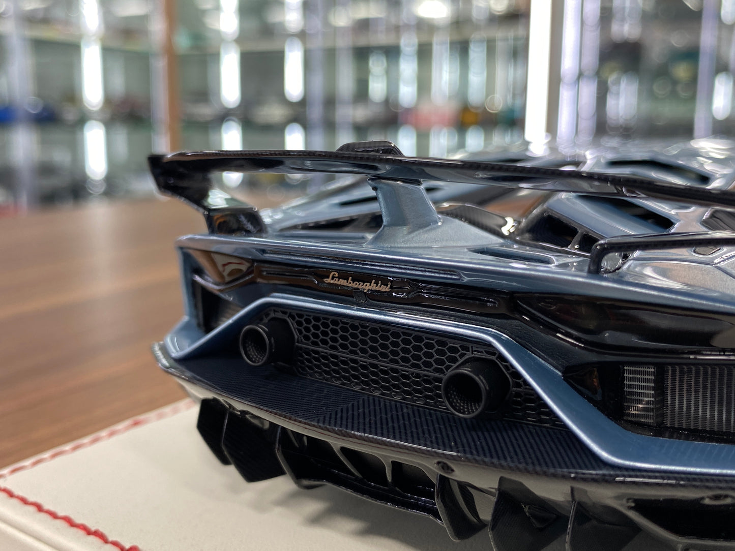 1/18 Resin Davis & Giovanni Lamborghini Aventador SVJ Light Metallic Silver Limited 10 Pcs