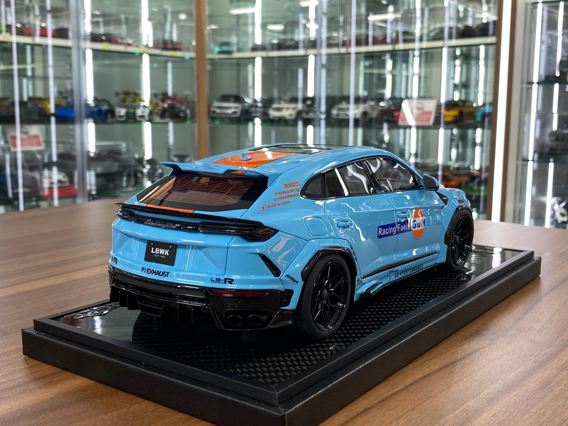 1/18 Resin VIP Models Lamborghini URUS LB WORKS | Gulf Edition Limited 20Pcs