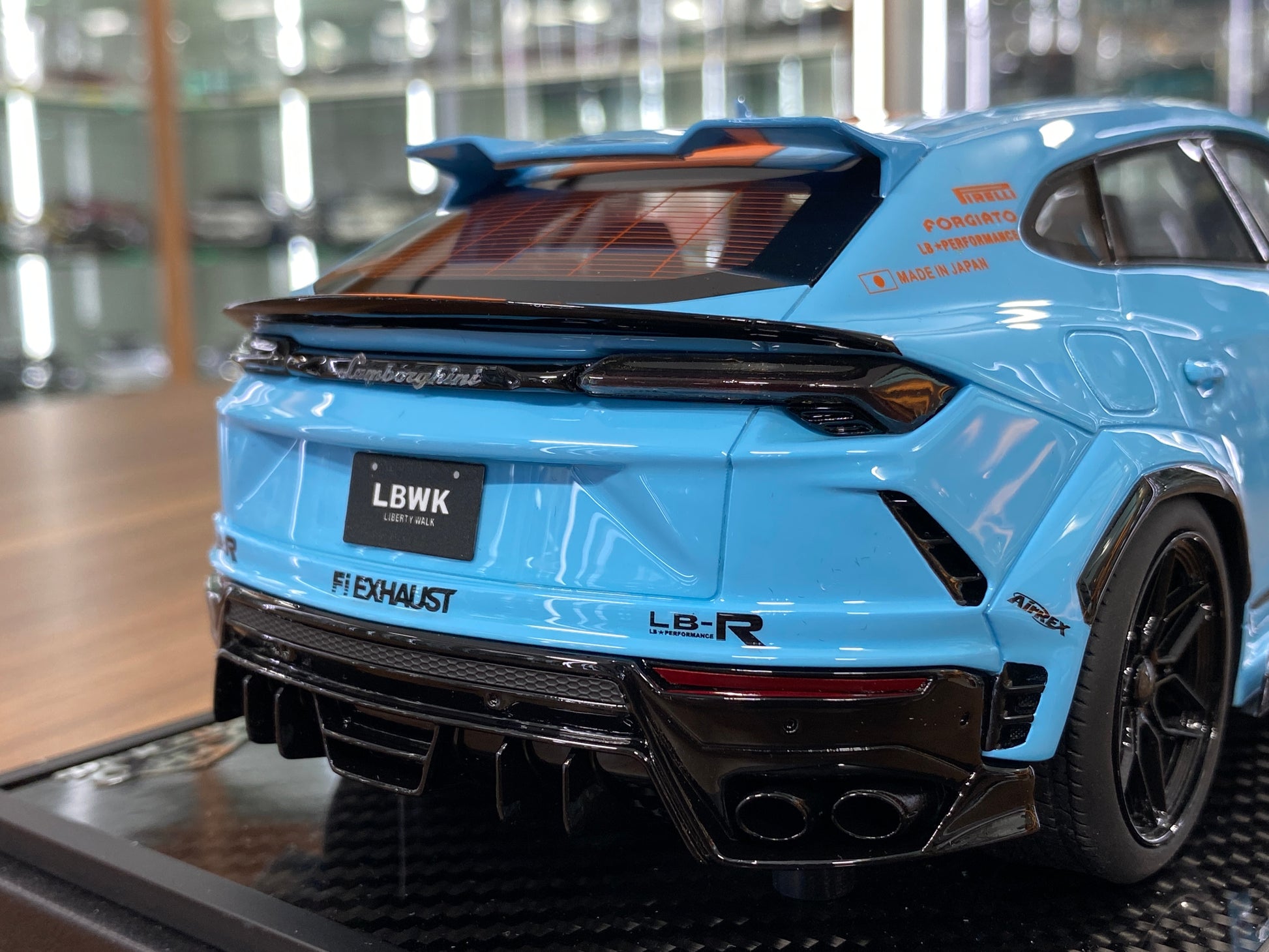 1/18 Resin VIP Models Lamborghini URUS LB WORKS | Gulf Edition Limited 20Pcs