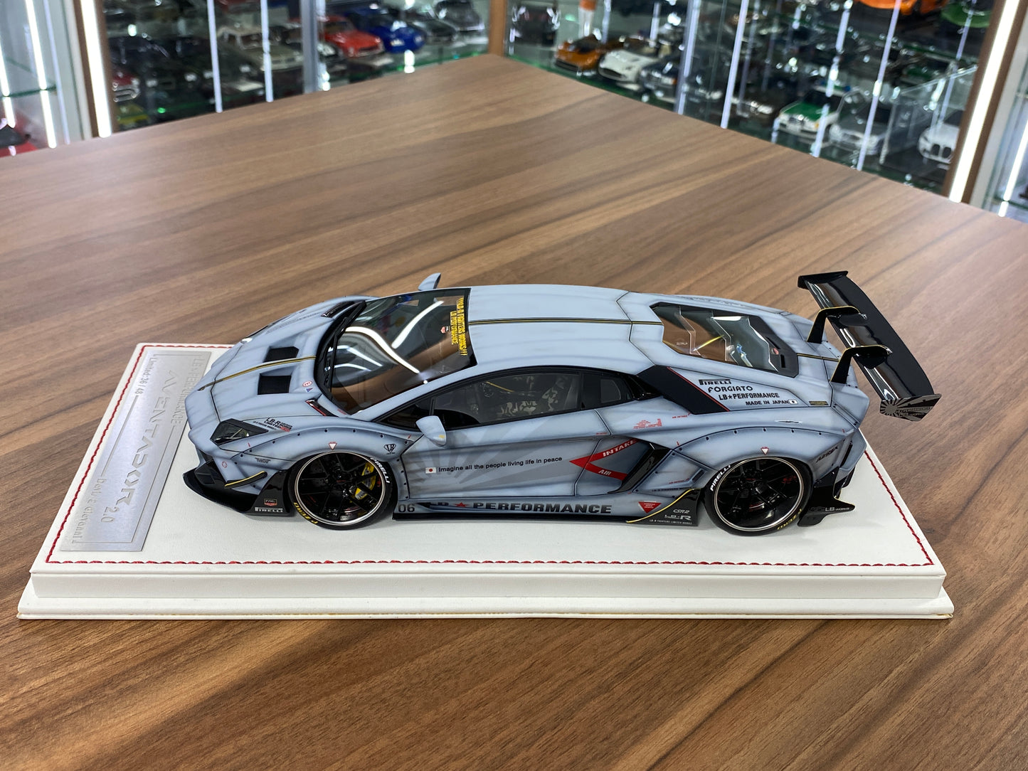 1/18 Davis & Giovanni Lamborghini Aventador 2.0 LB Performance Resin - Matt grey , Zero Fighter