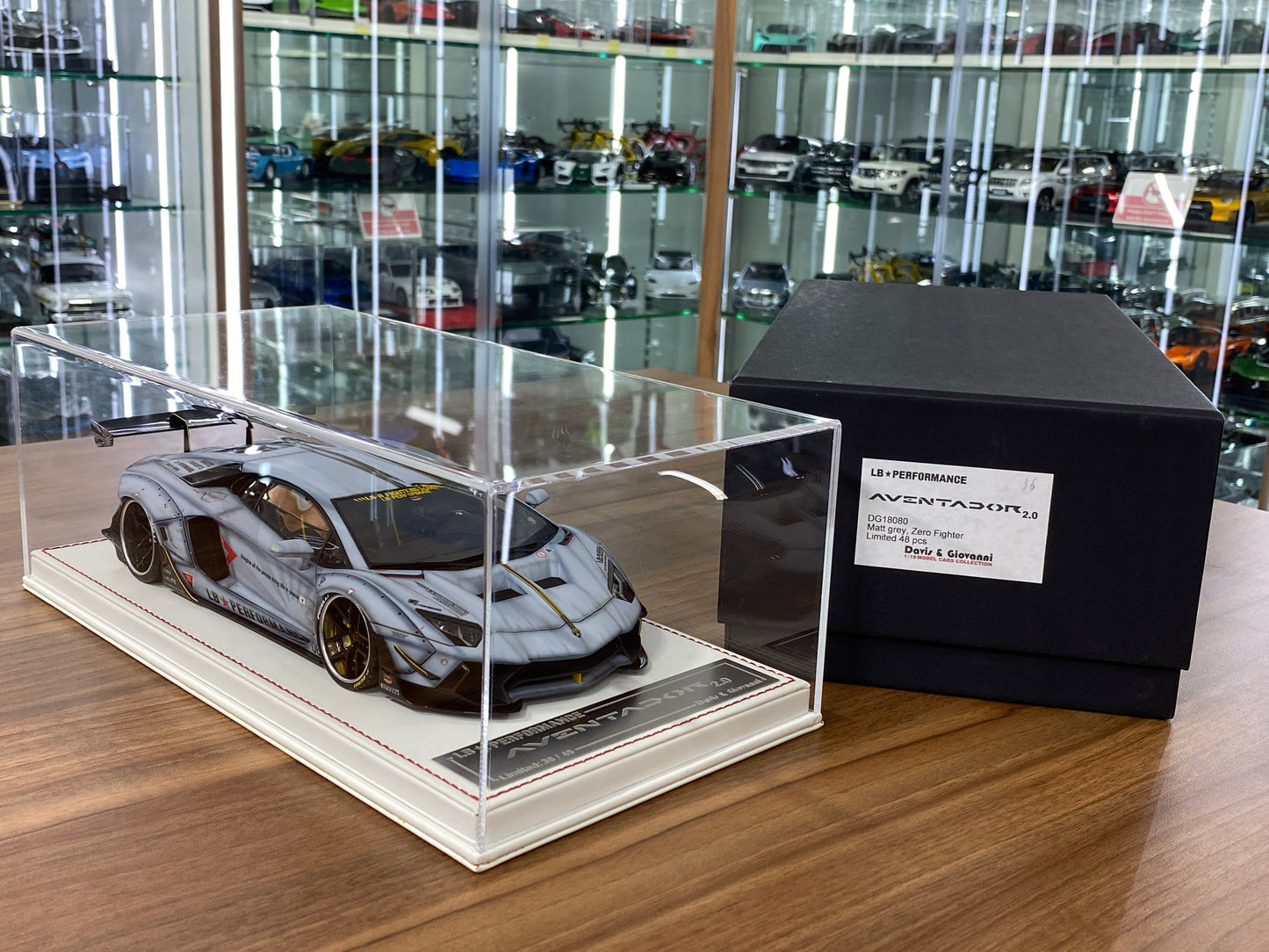 1/18 Davis & Giovanni Lamborghini Aventador 2.0 LB Performance Resin - Matt grey , Zero Fighter