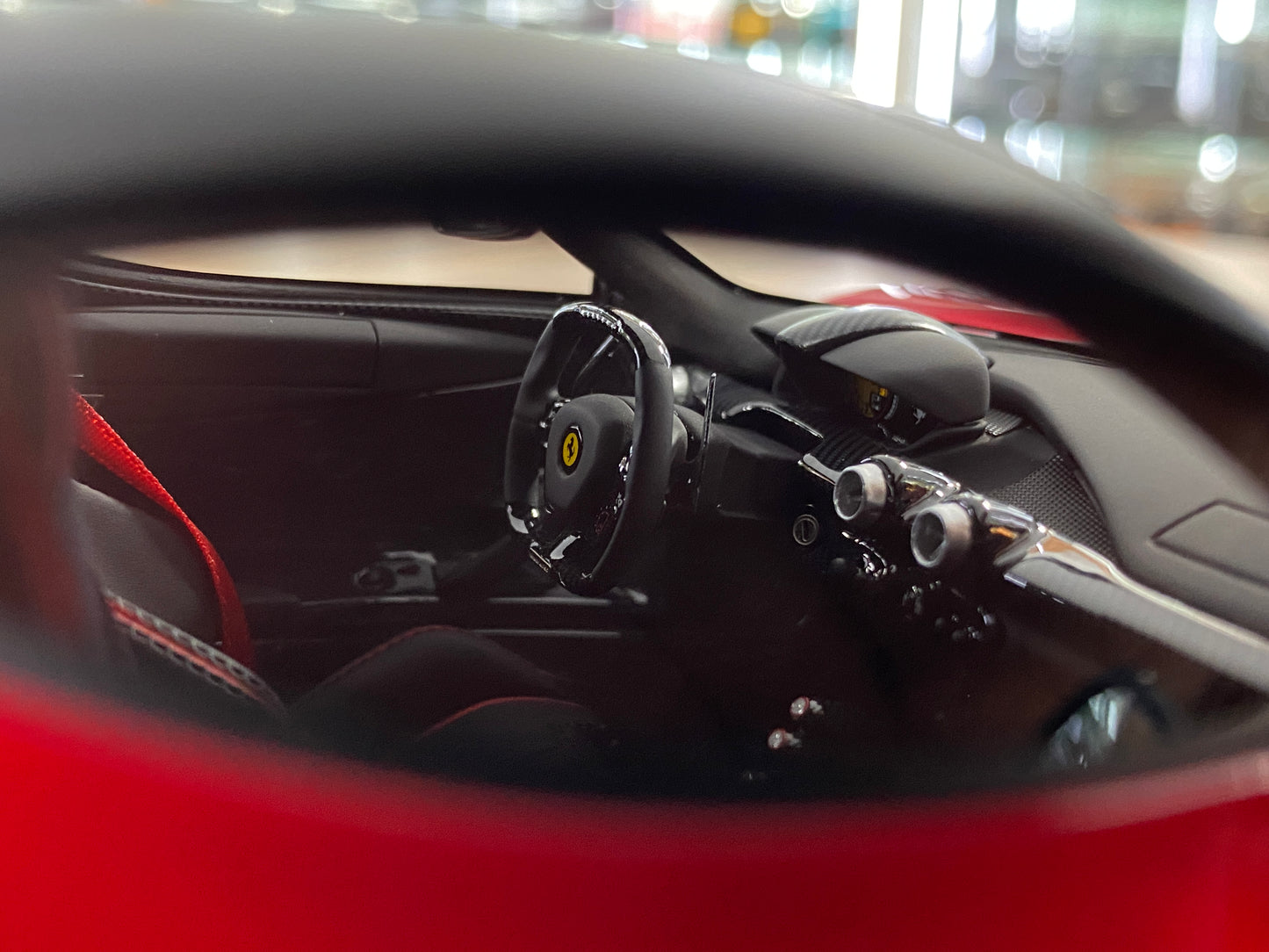 1/18 Resin Ferrari LaFerrari by Davis & Giovanni Candy red, matt black roof