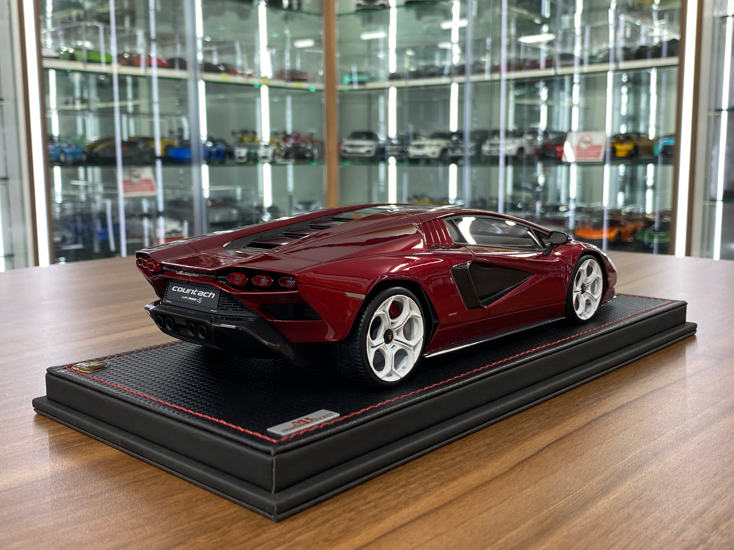 1/18 Resin MR Collection Lamborghini Countach LPi 800-4 Rosso Efesto- Limited 49 pcs