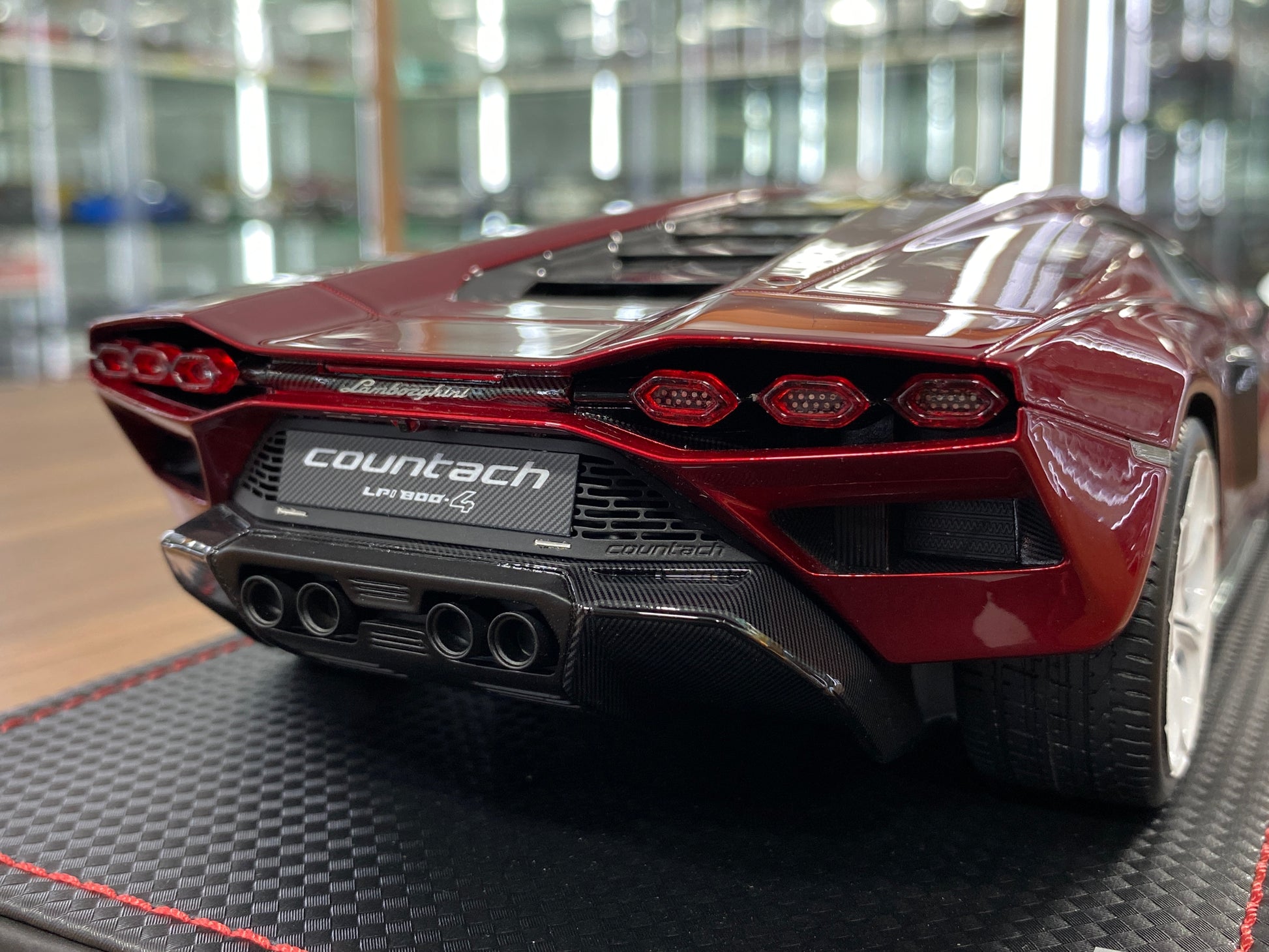 1/18 Resin MR Collection Lamborghini Countach LPi 800-4 Rosso Efesto- Limited 49 pcs