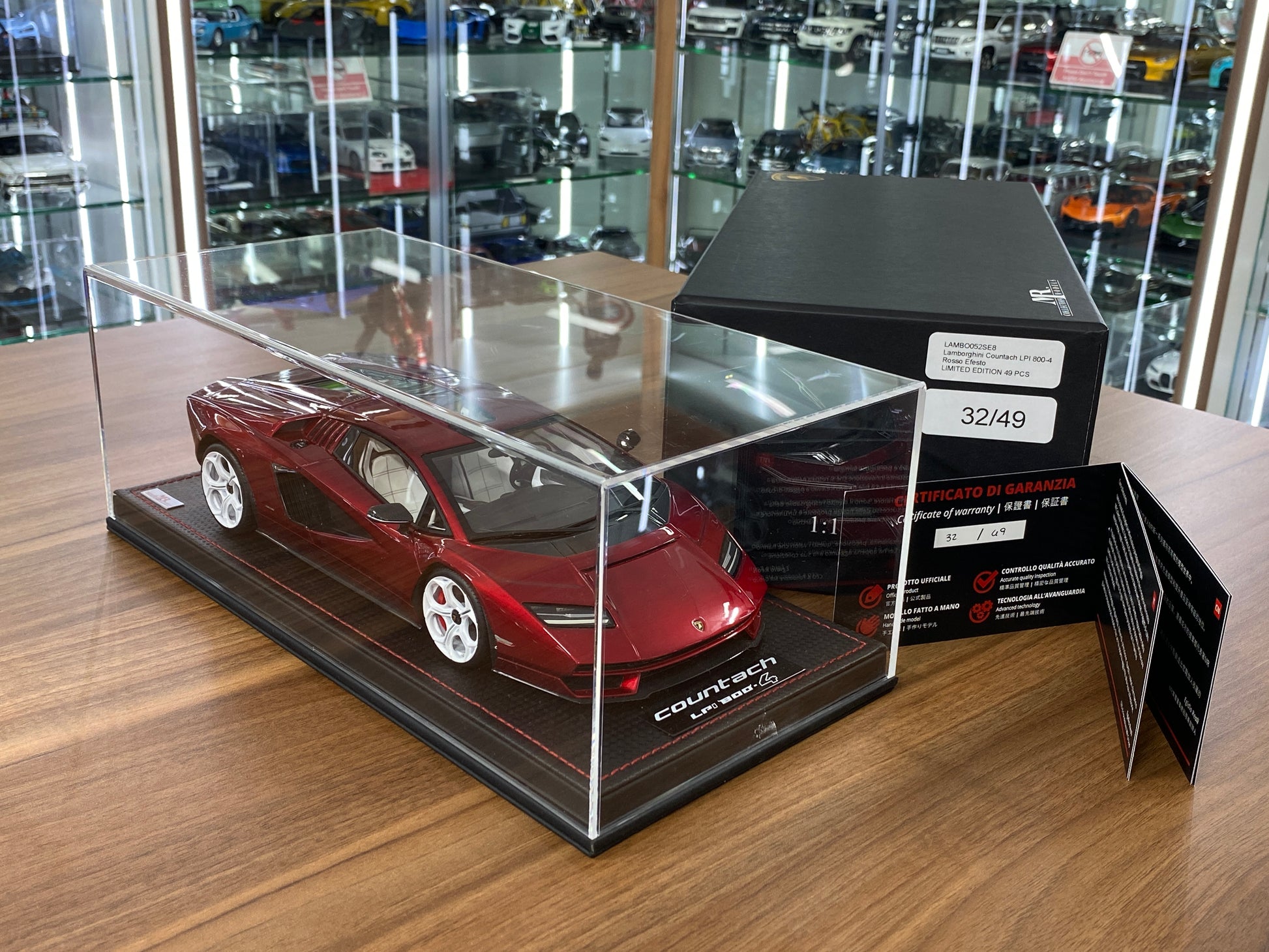 1/18 Resin MR Collection Lamborghini Countach LPi 800-4 Rosso Efesto- Limited 49 pcs
