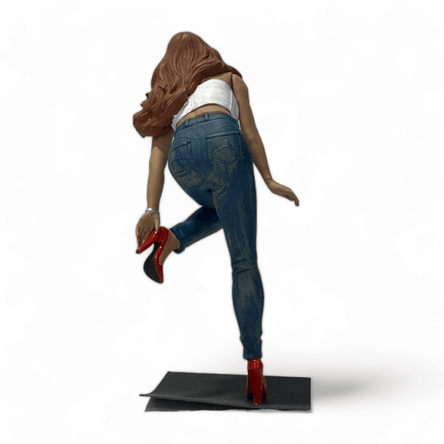 Scale Figure Girl in Red Shoes by SF 1/18 SF-118205