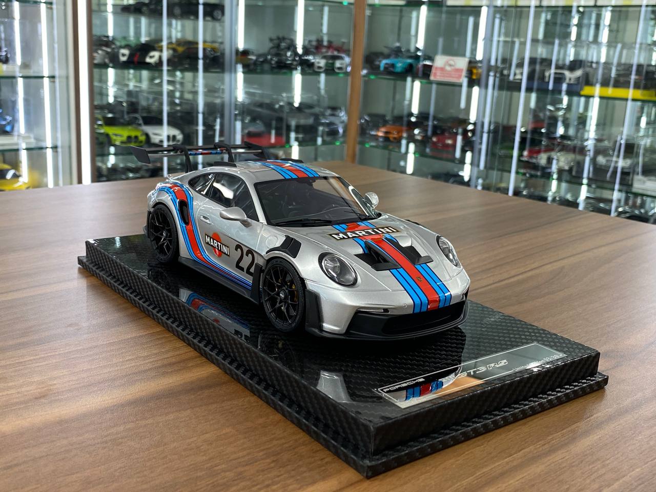 VIP Models Porsche 911 GT3 RS 1:18 resin model in Martini Decal – limited edition for Dubai collectors