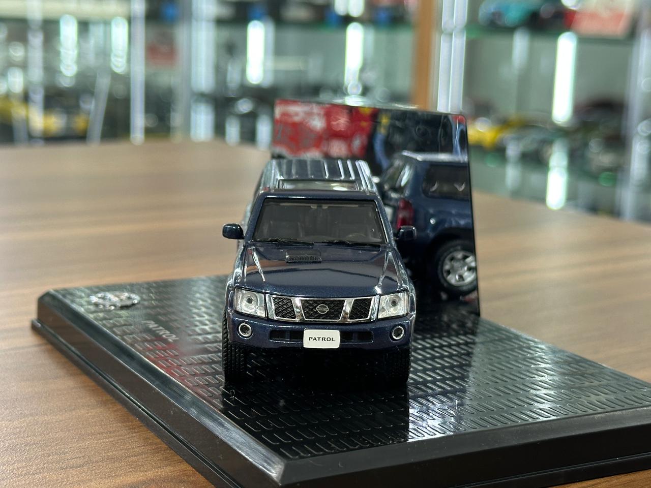 Dealer Edition Nissan Patrol Y61 – Blue – 1:43 Diecast Model