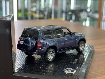 Dealer Edition Nissan Patrol Y61 – Blue – 1:43 Diecast Model