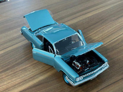 1/18 Diecast Maisto Chevrolet Bel Air 1962 in Green