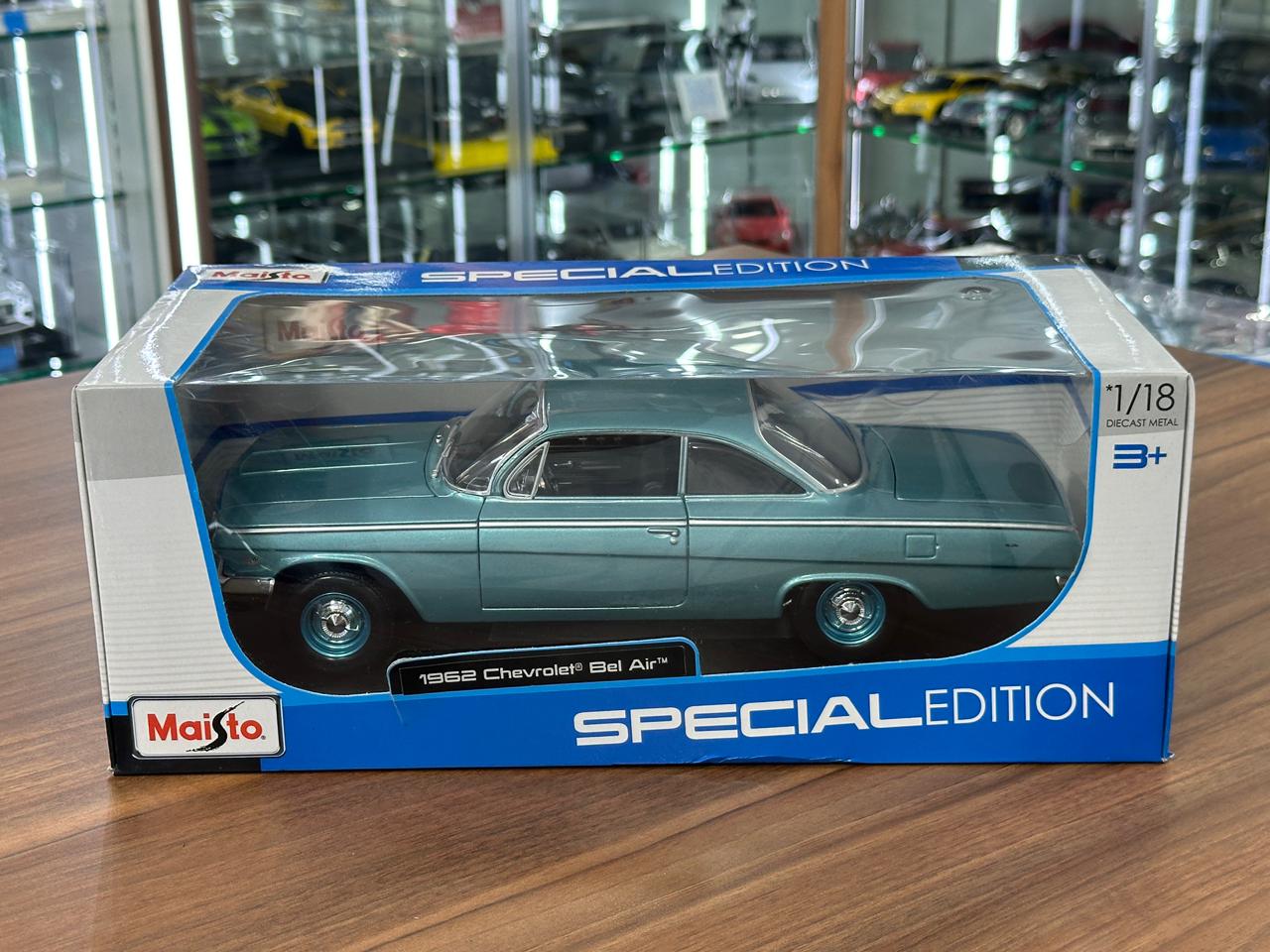 1/18 Diecast Maisto Chevrolet Bel Air 1962 in Green