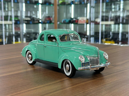 1/18 Diecast Maisto Ford Delix 1939 in Green