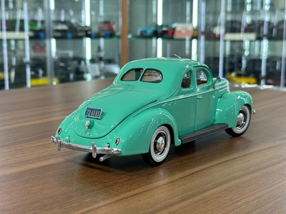 1/18 Diecast Maisto Ford Delix 1939 in Green