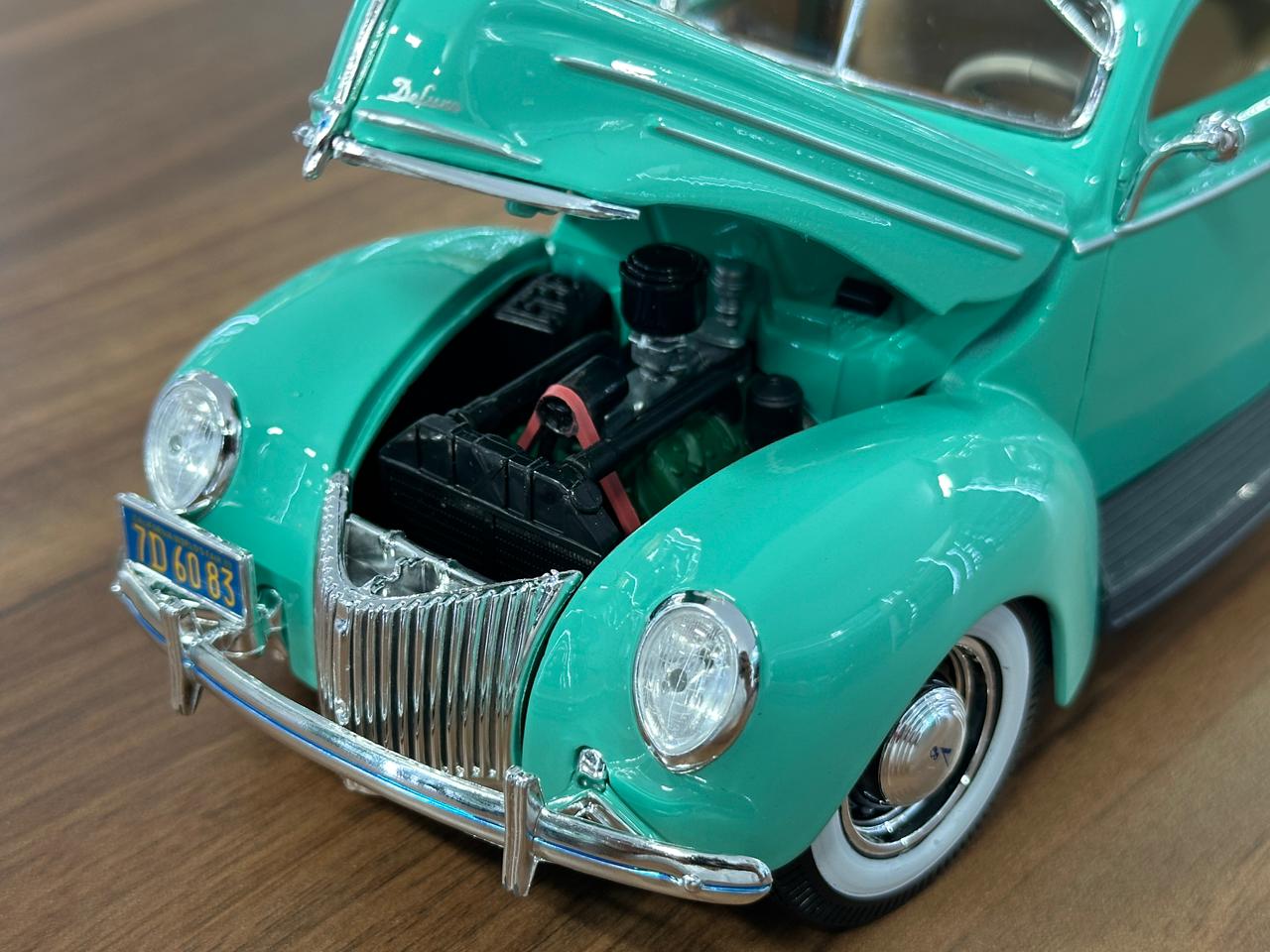 1/18 Diecast Maisto Ford Delix 1939 in Green