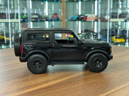 1/18 Diecast Maisto Ford BRONCO WILDTRAK  2021 Dark Blue