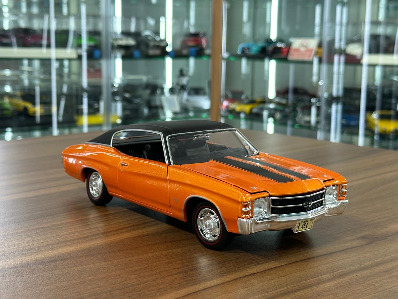 1/18 Diecast Maisto Chevrolet Chevelle SS 454 Sport 1971 in Orange