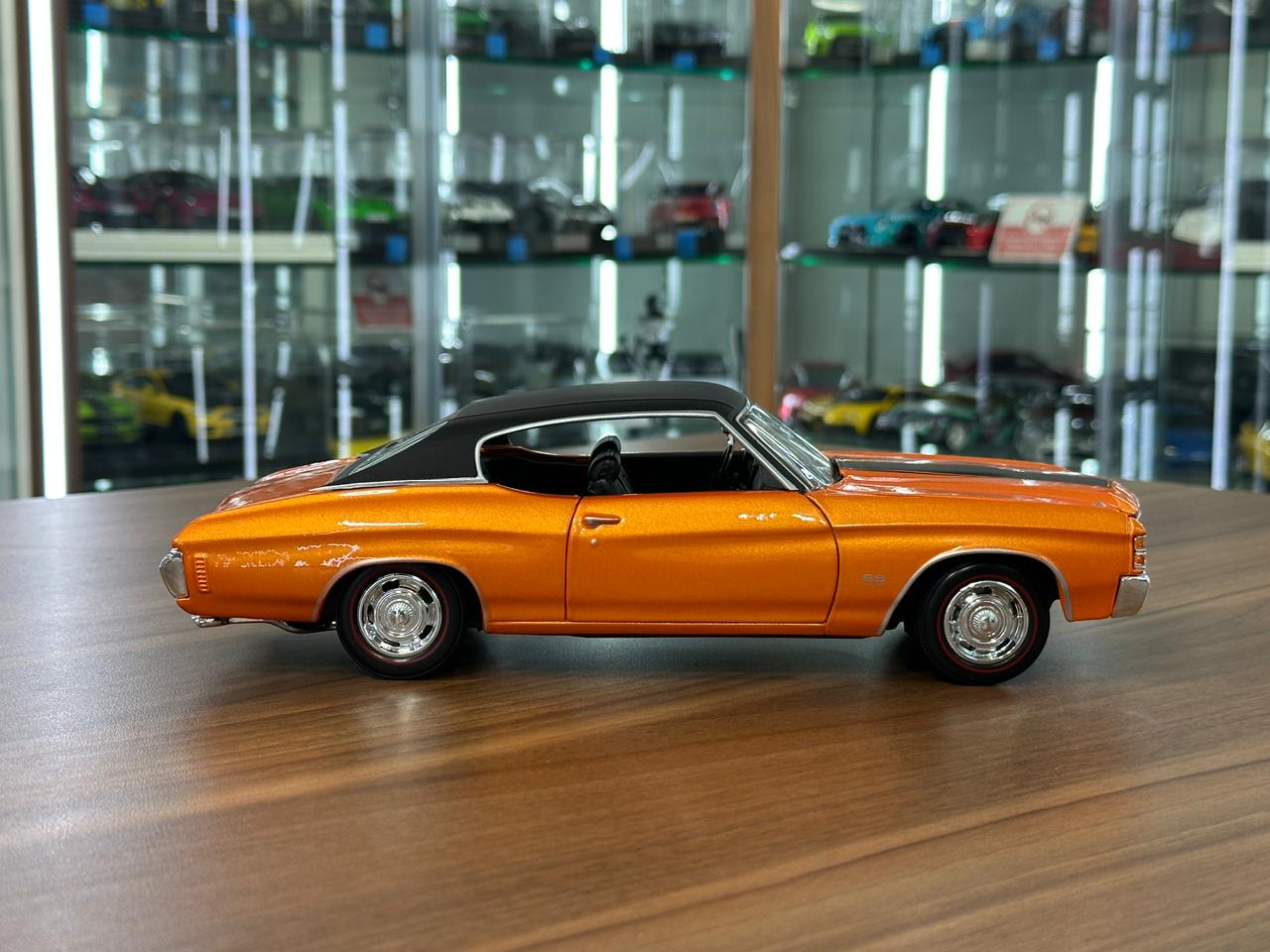 1/18 Diecast Maisto Chevrolet Chevelle SS 454 Sport 1971 in Orange