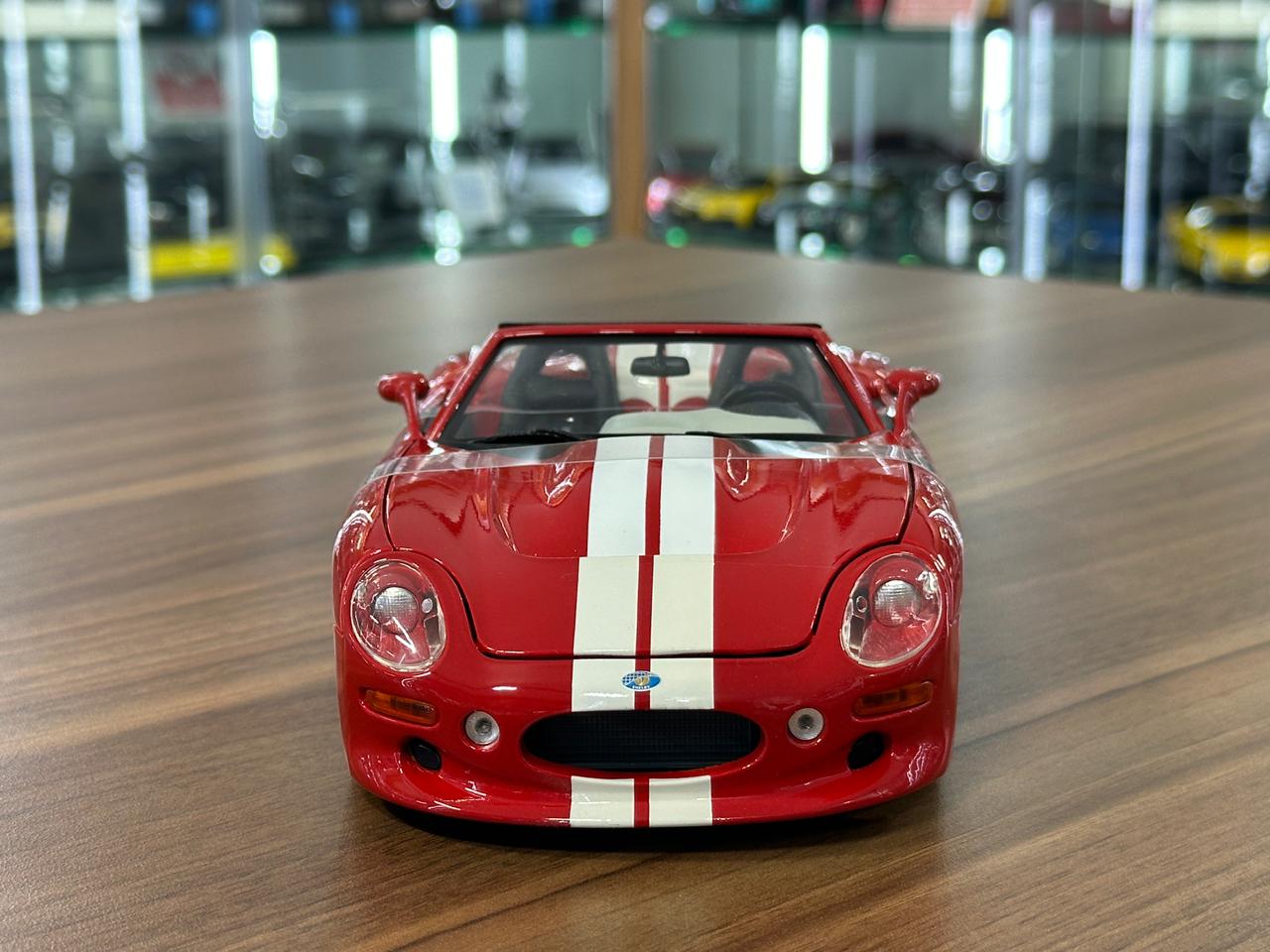 1/18 Diecast Maisto Shelby Series One in Red