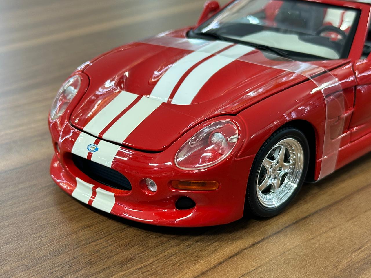 1/18 Diecast Maisto Shelby Series One in Red