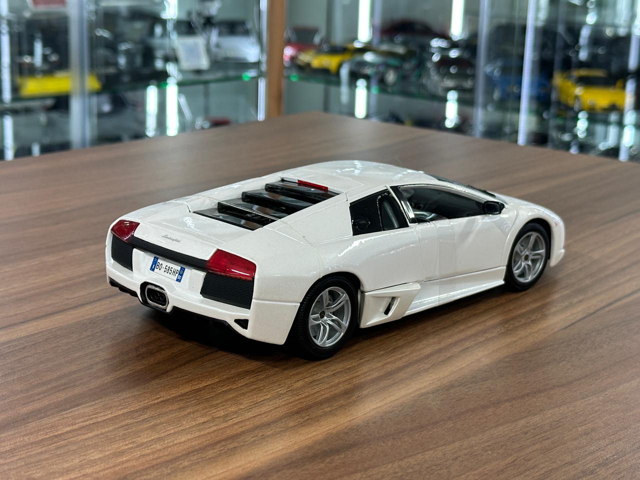 1/18 Diecast Maisto Lamborghini Murcielago  LP640 2007 in White