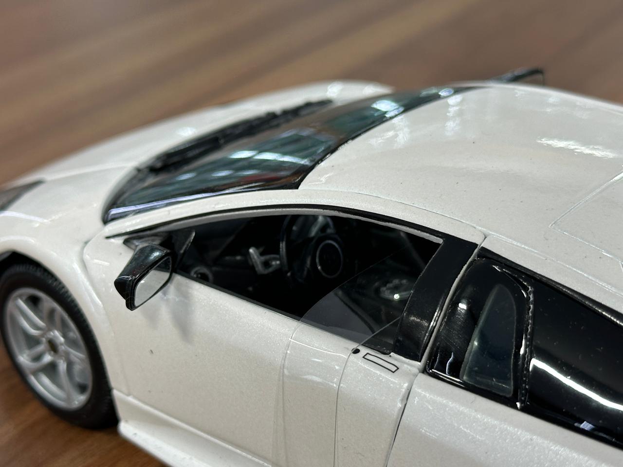 1/18 Diecast Maisto Lamborghini Murcielago  LP640 2007 in White