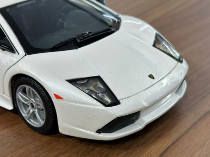 1/18 Diecast Maisto Chevrolet Corvette Stingray Z51 2014 in White