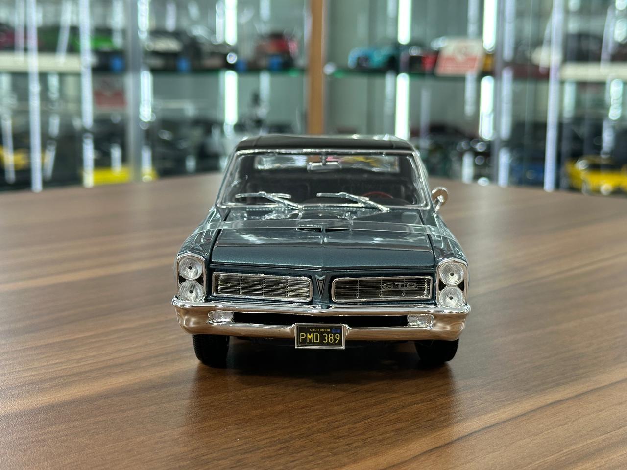 1/18 Diecast Maisto Pontiac GTO 1965 in Blue