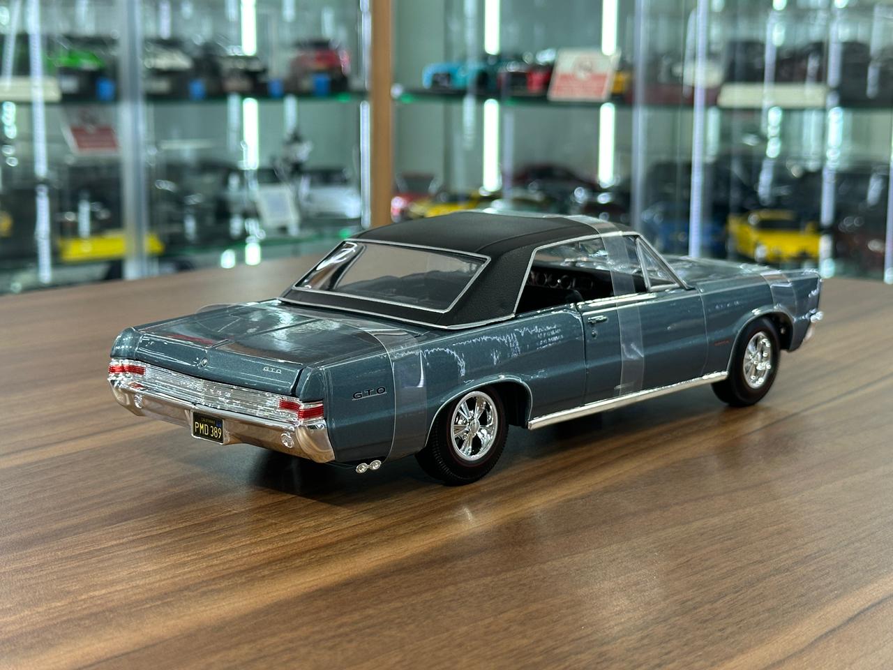 1/18 Diecast Maisto Pontiac GTO 1965 in Blue