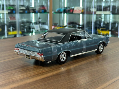1/18 Diecast Maisto Pontiac GTO 1965 in Blue