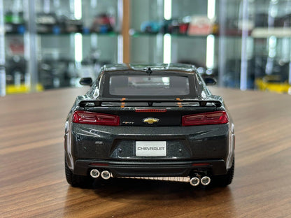 1/18 Diecast Maisto Chevrolet Camaro Fifty anniversary 2017 Grey