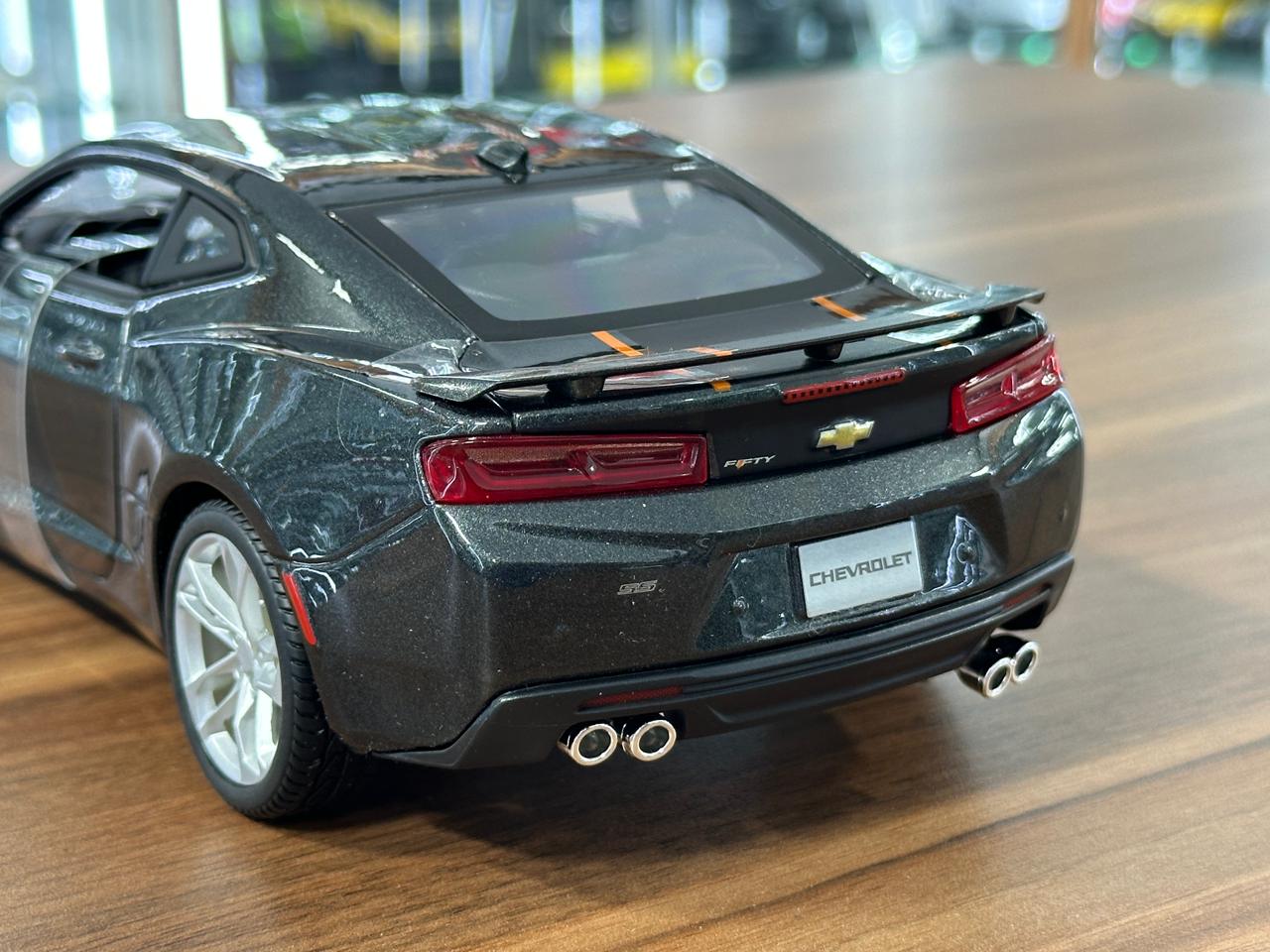 1/18 Diecast Maisto Chevrolet Camaro Fifty anniversary 2017 Grey