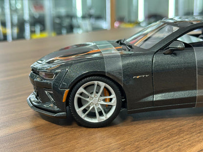 1/18 Diecast Maisto Chevrolet Camaro Fifty anniversary 2017 Grey