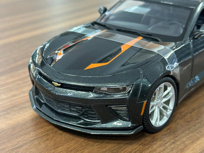 1/18 Diecast Maisto Chevrolet Camaro Fifty anniversary 2017 Grey