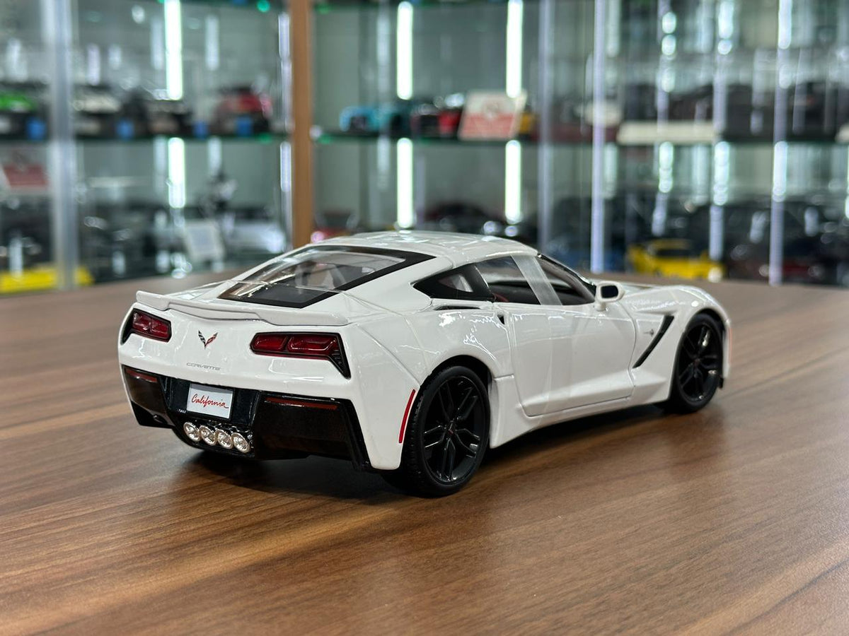 1/18 Diecast Maisto Chevrolet Corvette Stingray Z51 2014 in White