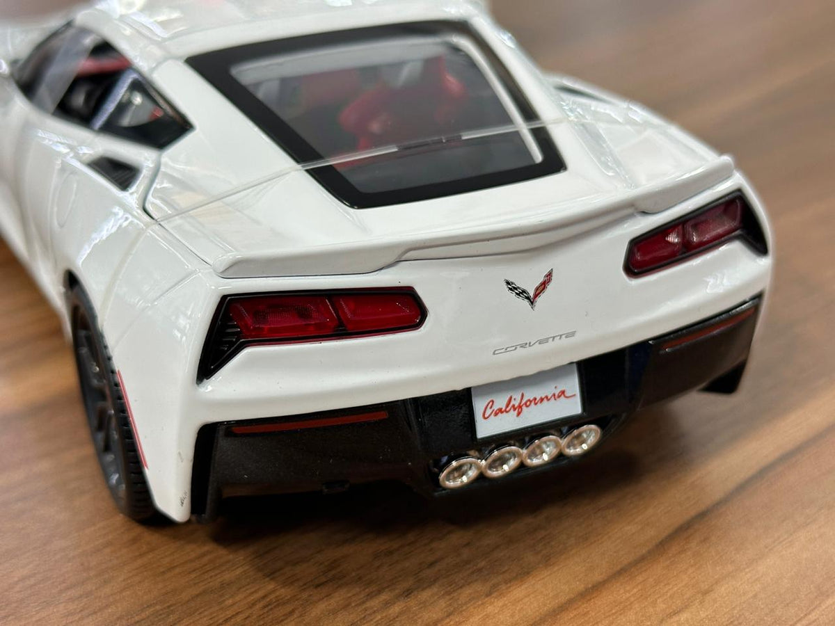 1/18 Diecast Maisto Chevrolet Corvette Stingray Z51 2014 in White