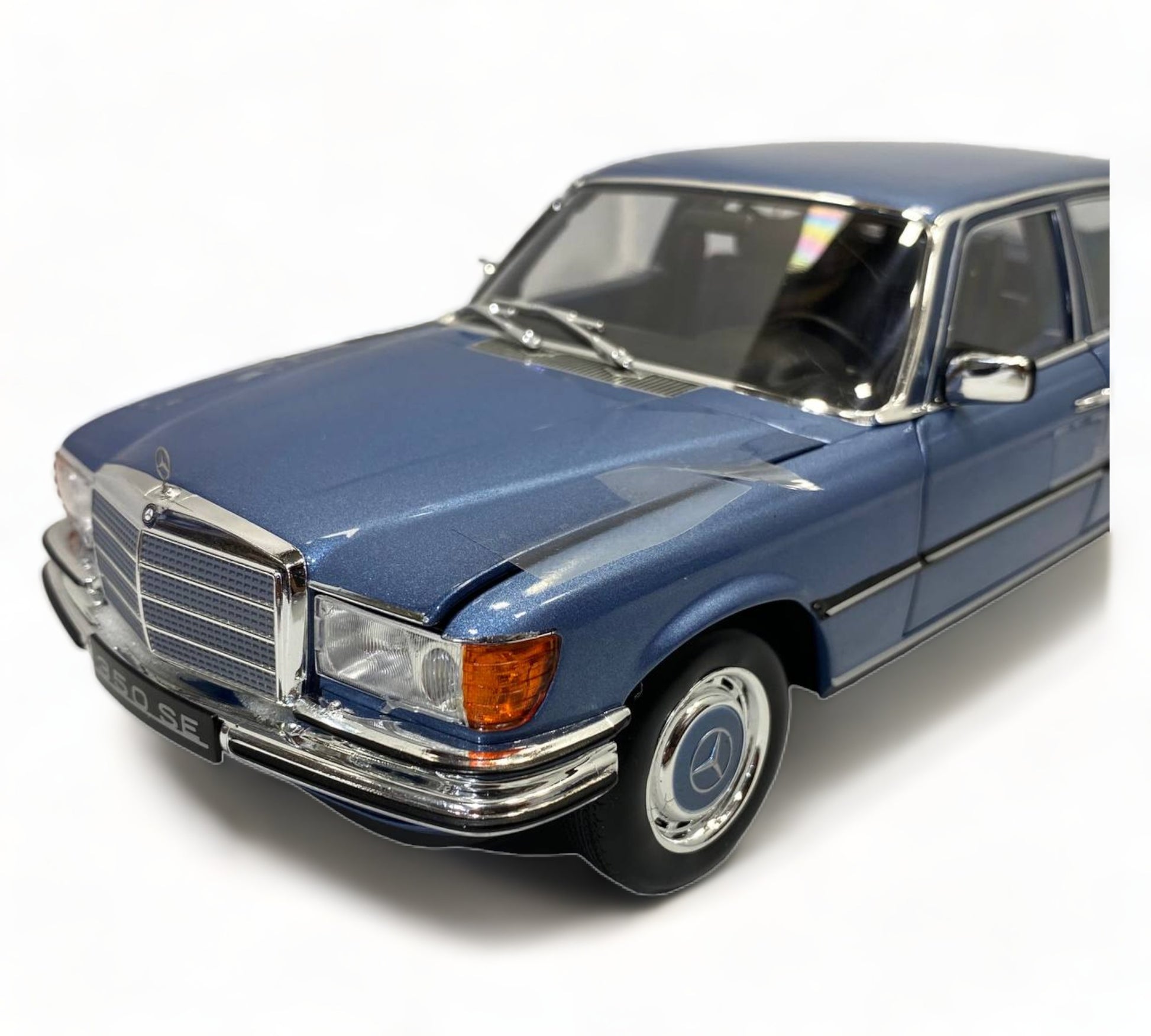 Norev Mercedes-Benz 350 SE Limited Edition 500 - 1/18 Diecast Model, Blue 1973|Sold in Dturman.com Dubai UAE.