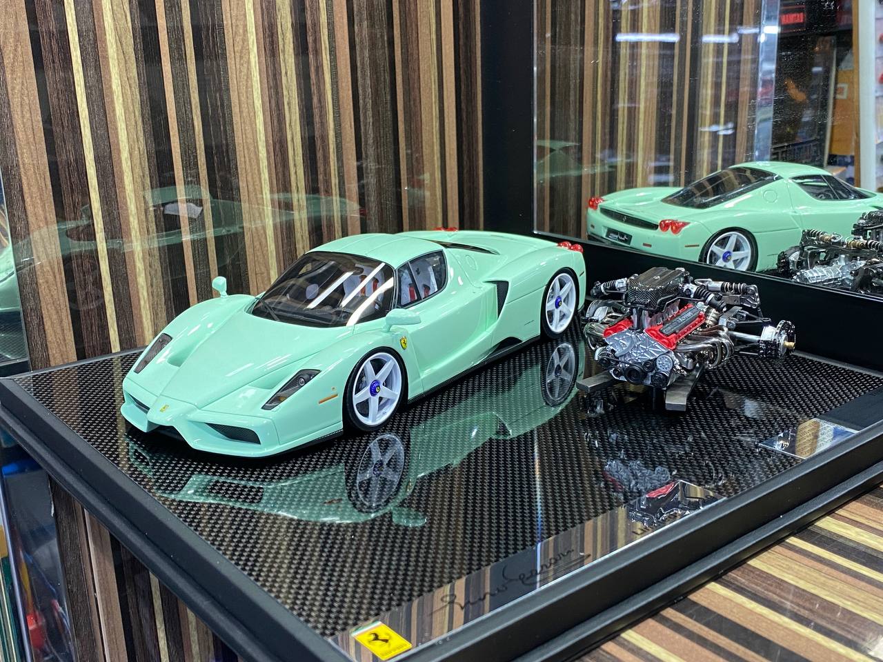 1/18 General Models Resin Model - Ferrari Enzo With Engine in Stunning Green|Sold in Dturman.com Dubai UAE.