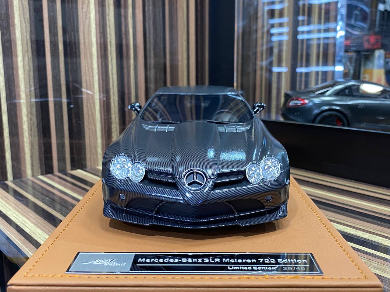 1/18 IVY Models Resin Model - Mercedes-Benz SLR McLaren 722 in Striking Full Carbon|Sold in Dturman.com Dubai UAE.