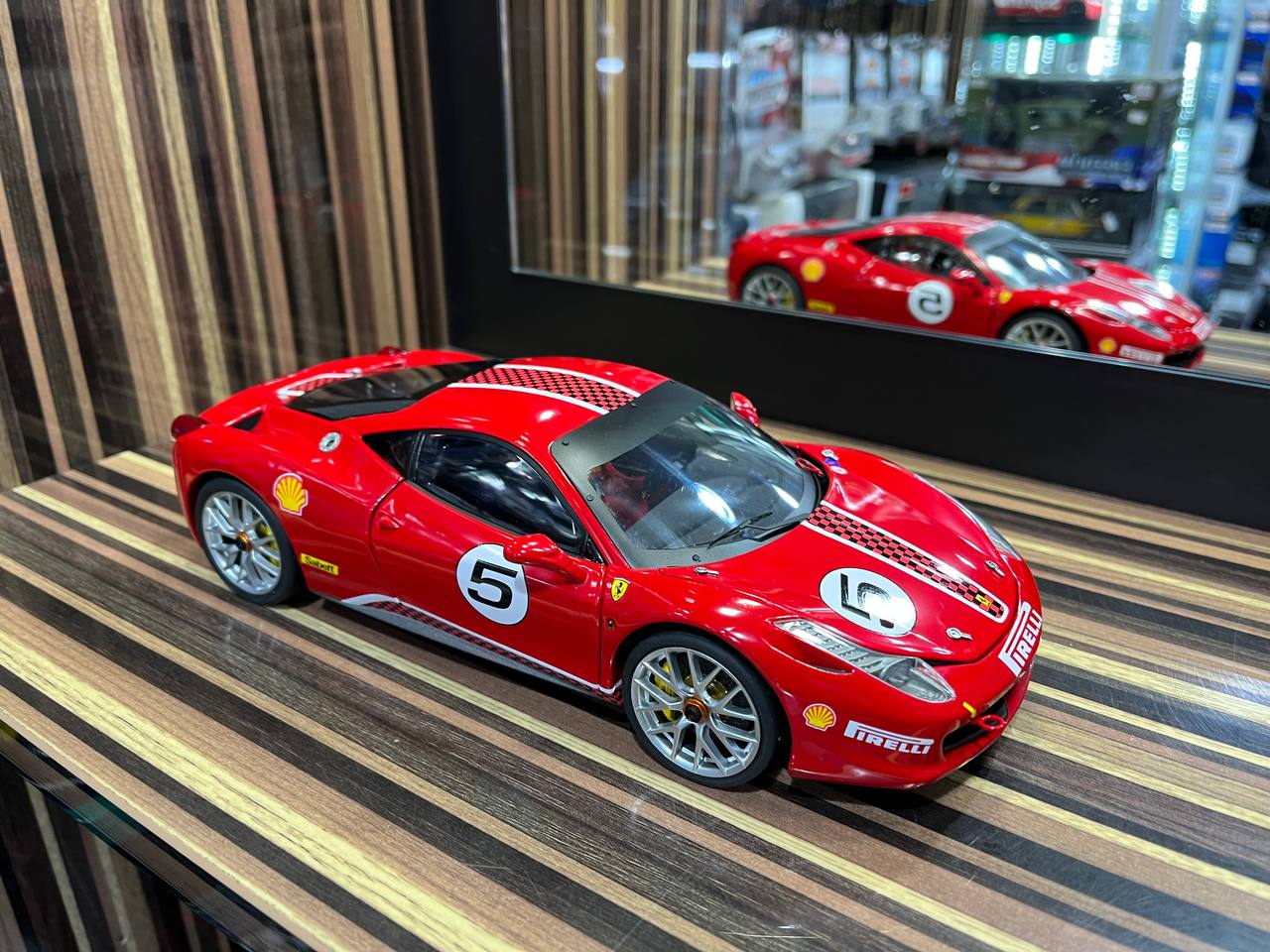 Hot Wheels Elite Ferrari 458 Challenge #5 - 1/18 Diecast Model, All Opening - Red